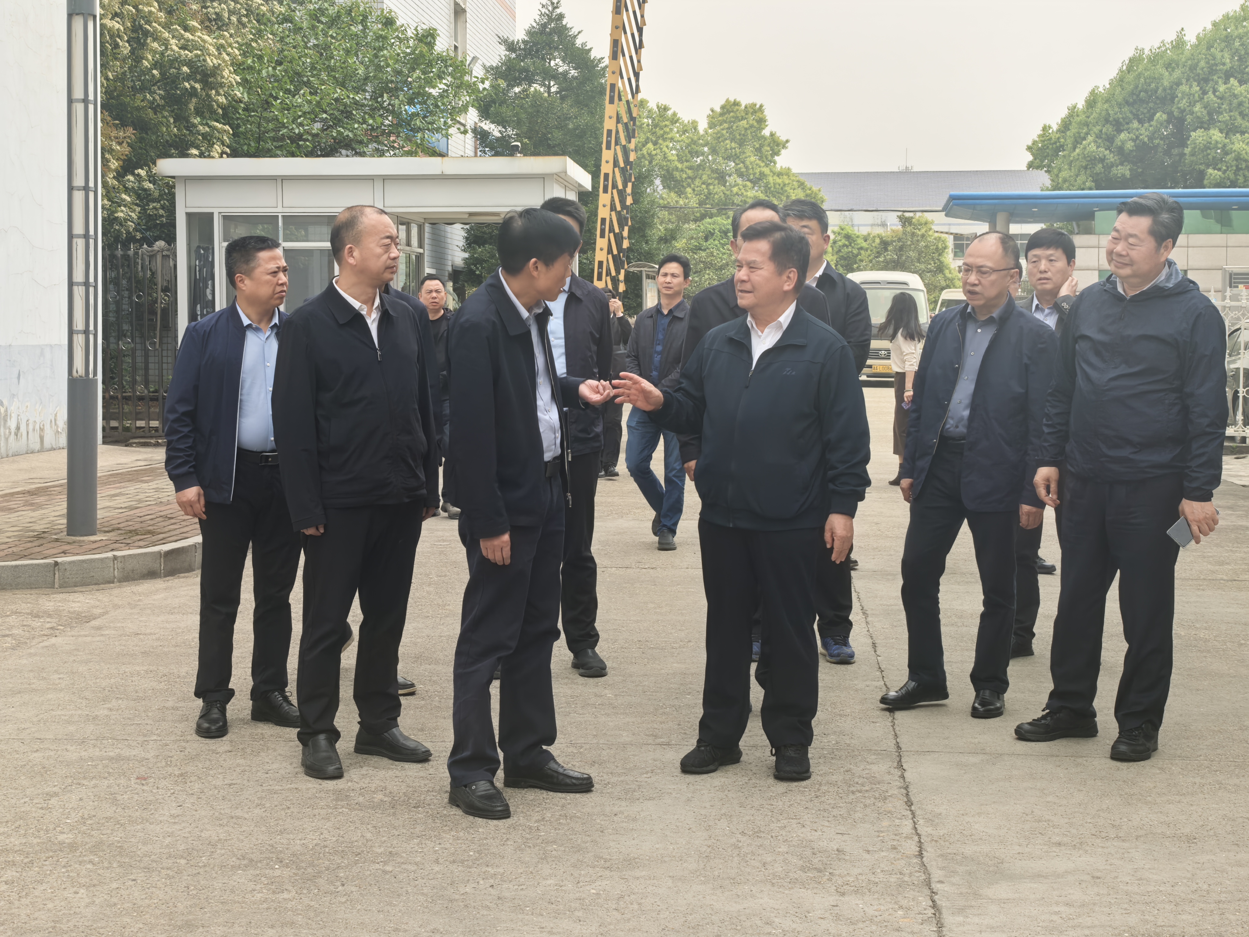 全國(guó)人大常委會(huì)赴益陽(yáng)茶廠考察調(diào)研黑茶產(chǎn)業(yè)賦能城鄉(xiāng)融合發(fā)展工作